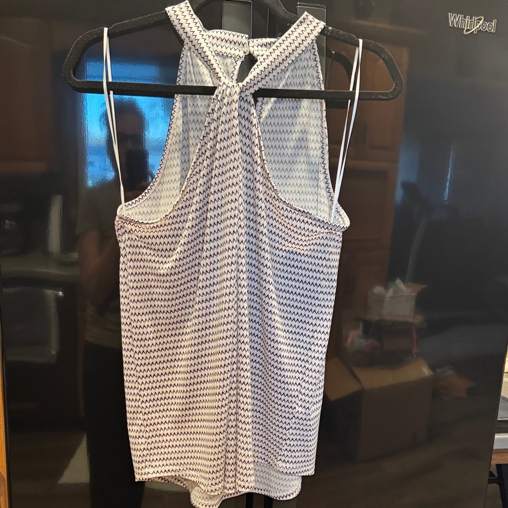 NWT Adrianna Papell Black and White Chevron Top‎